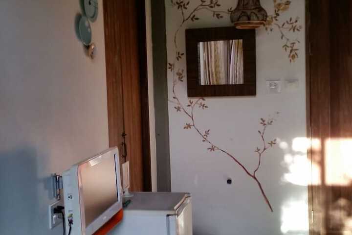 Room 31 of 93