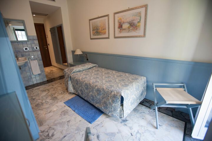 Room 14 of 69