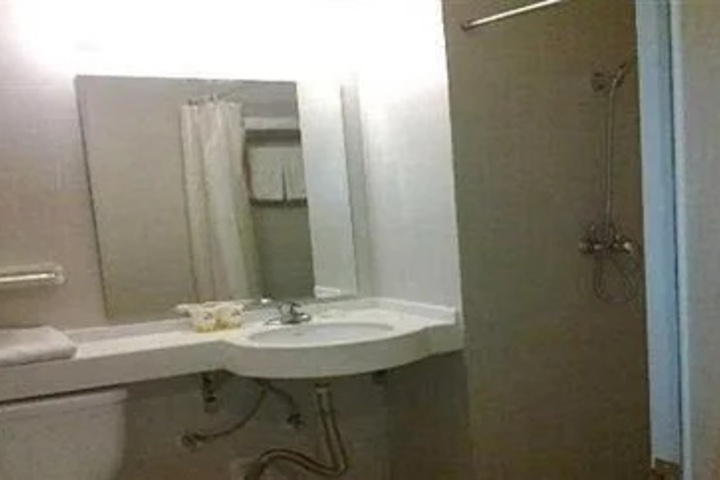 Room 3 of 4