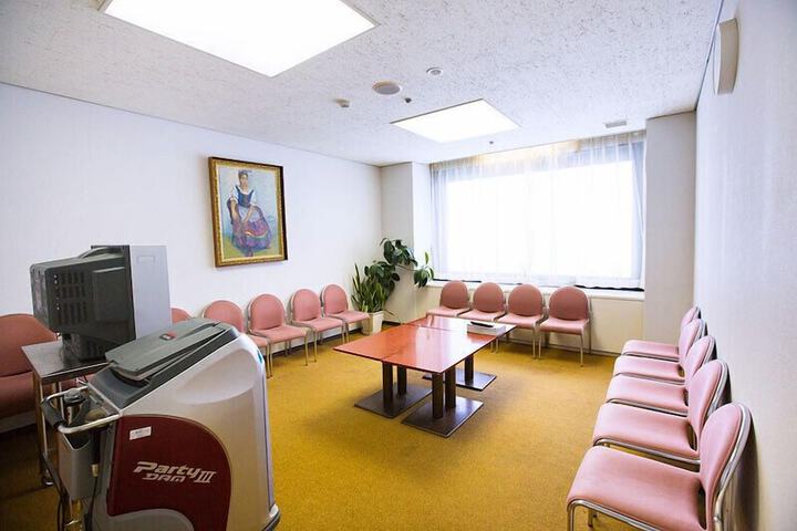 Room 34 of 65