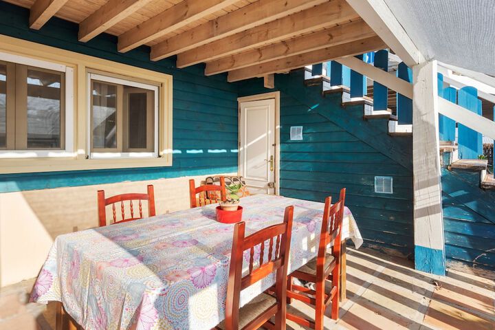 Sun-baked Bungalow in Oliva With Swimming Pool