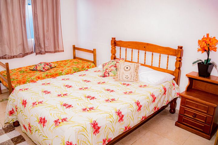 Room 5 of 17