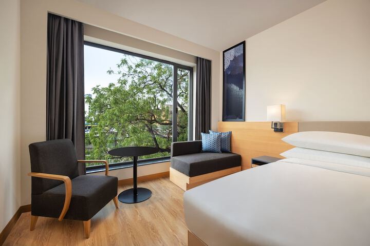 Room 5 of 29