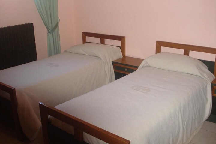 Room 8 of 59
