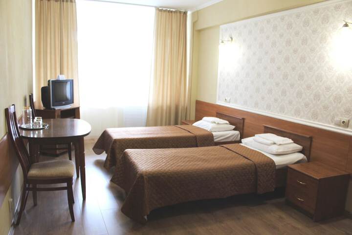 Room 18 of 34