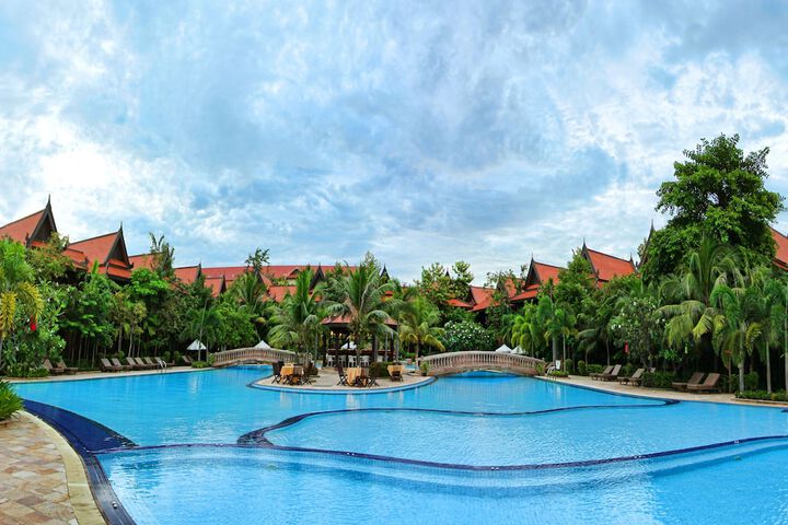 Pool 44 of 64