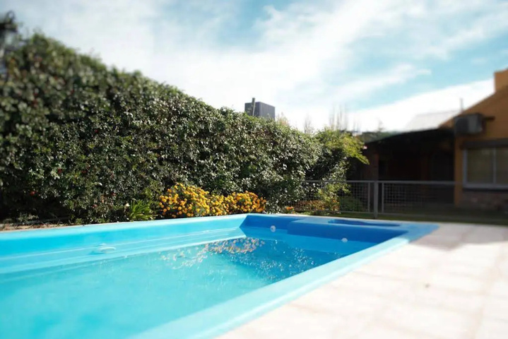 Pool 11 of 20