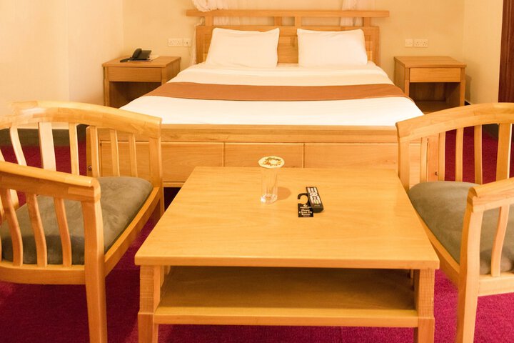 Room 32 of 114