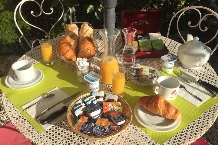 Breakfast/Coffee Service 36 of 44