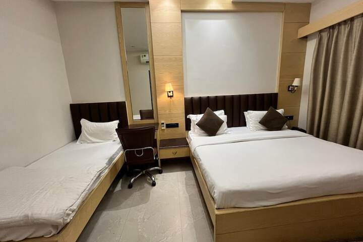 Room 60 of 136