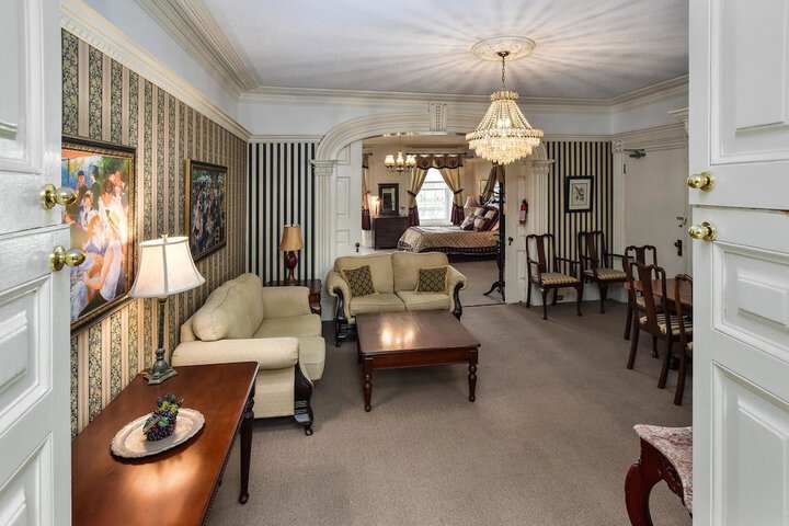 Suite 35a The V I P Guest Suite (29 of 52)