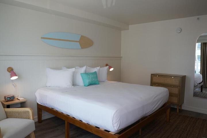Studio 1 King Bed Ocean View (9 of 9)