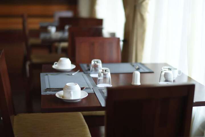 Dining 36 of 55
