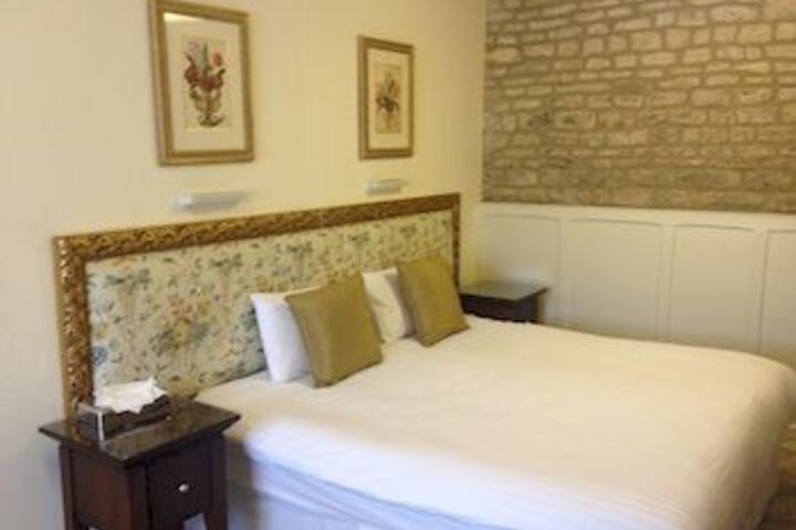 Room 18 of 26