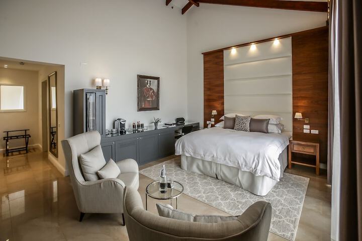 Room 25 of 115