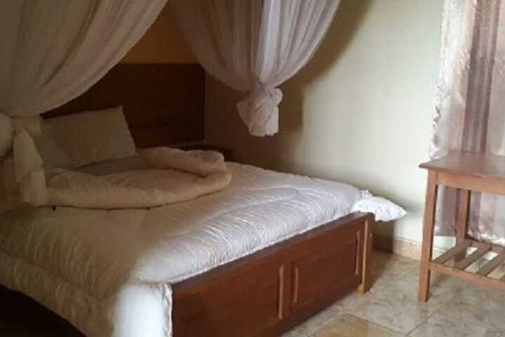 Room 2 of 11