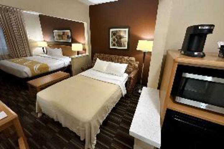 Suite room