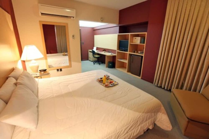 Room 12 of 29