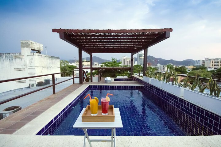 Pools & Facilities