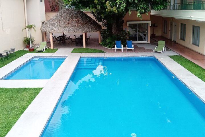 Pool 38 of 59