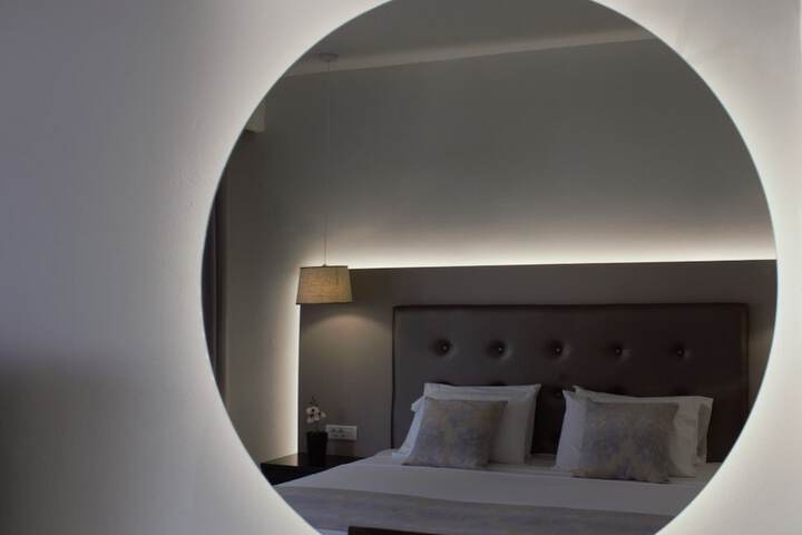 Room 8 of 53