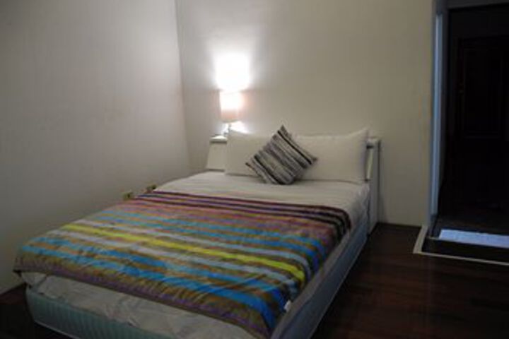 Room 12 of 43