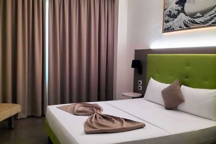 Room 15 of 71