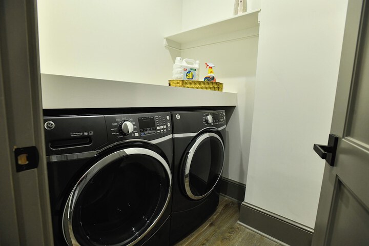 Laundry 284 of 371