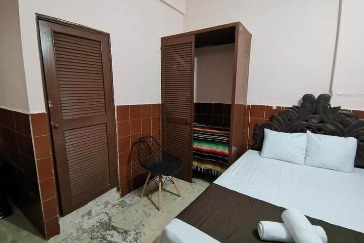 Room 7 of 38