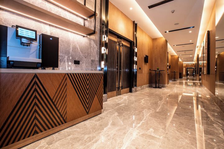 Ballroom/Hall 50 of 85
