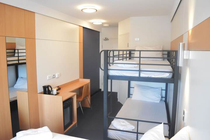 Room 10 of 35