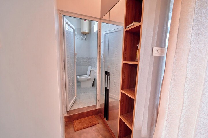 Room 63 of 86
