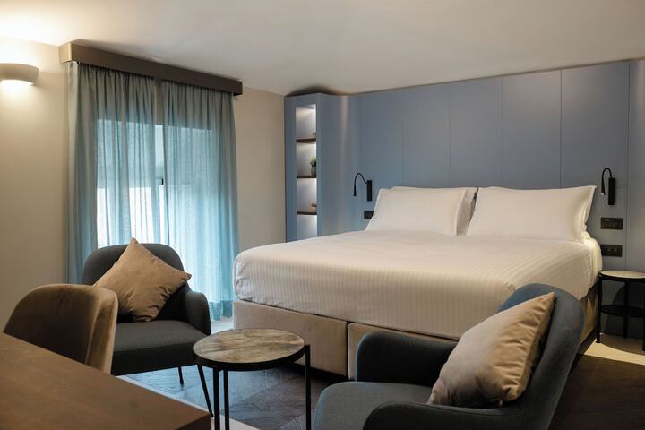 Room 7 of 47