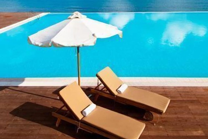 Pool 60 of 119