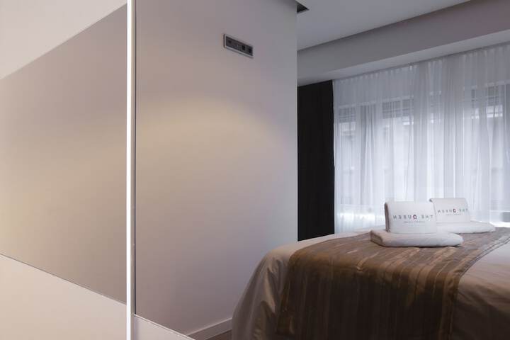 Room 77 of 645
