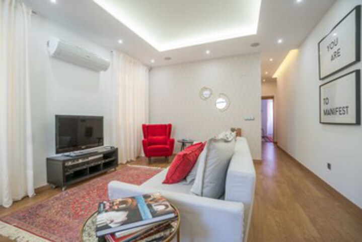 Room 25 of 60