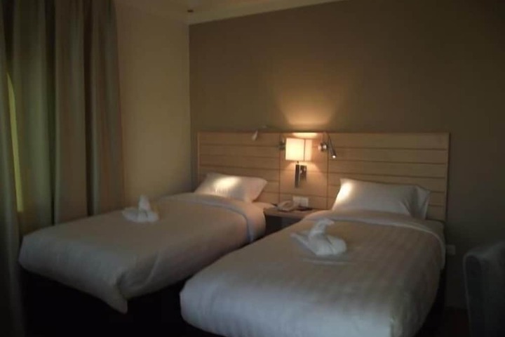 Room 22 of 49