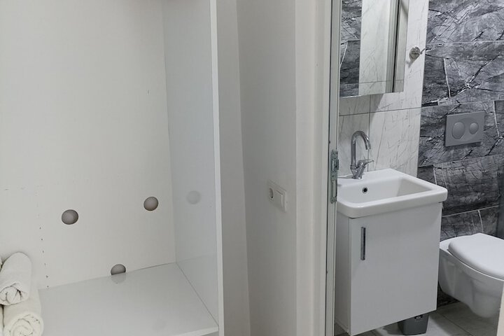 Room 14 of 57