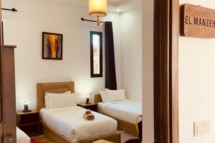 Room 82 of 153