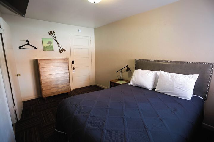 Room 31 of 60