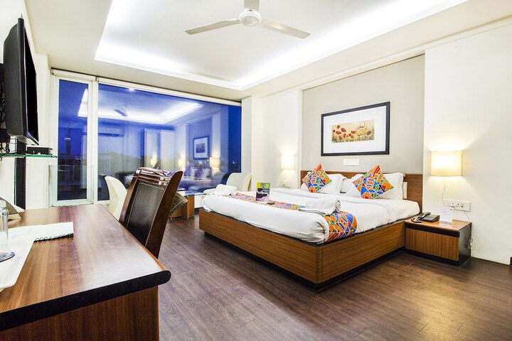 Room 12 of 29