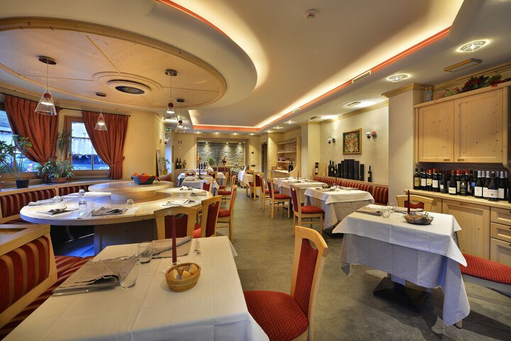 Dining 97 of 115