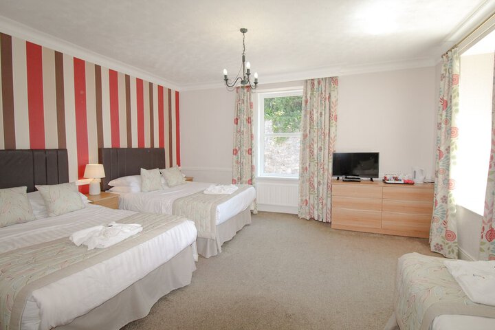 Room 3 of 54