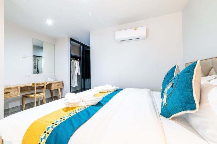 Room 45 of 87