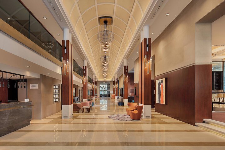 Entrance & Lobby