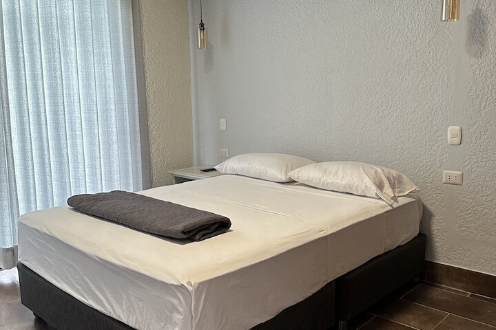 Room 17 of 63
