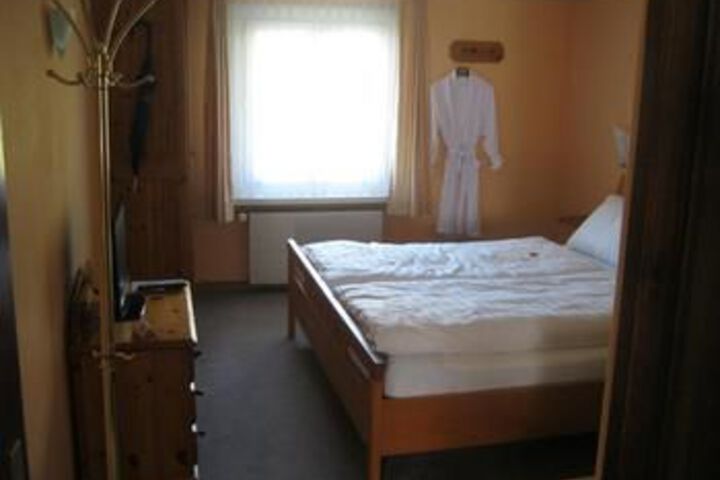Hotel 12 of 81