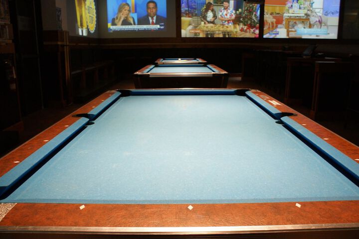 Sports bar