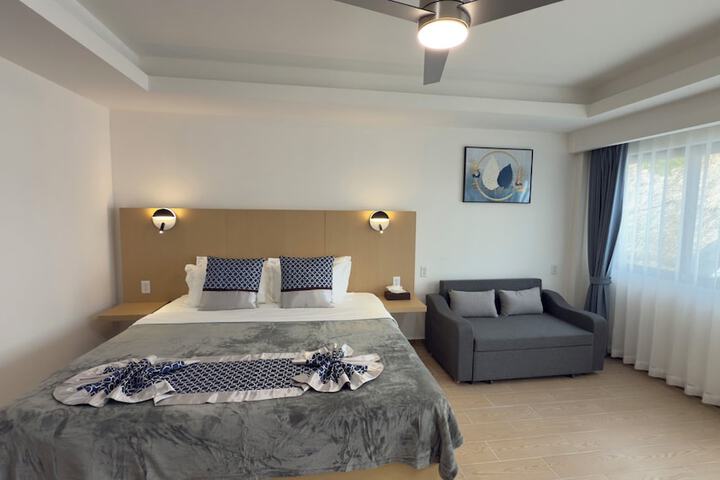 Room 53 of 272