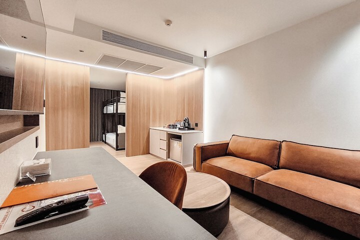 Room 19 of 46